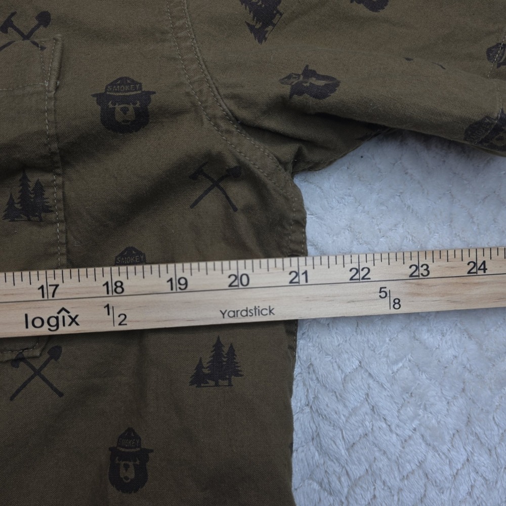 Filson Smokey Bear Shirt Mens Small Olive Green Short Sleeve Graphic Button Down - Picture 3 of 7